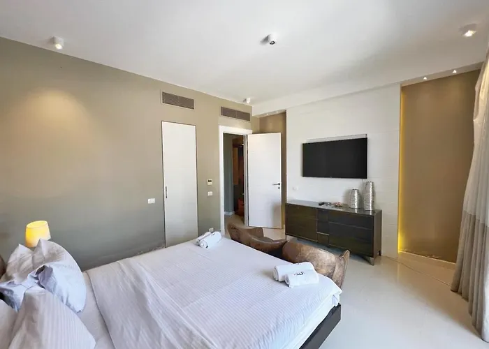 Meditative & Blissful 3 Bdr Ancient Sands Private Pool Villa Gurdaka